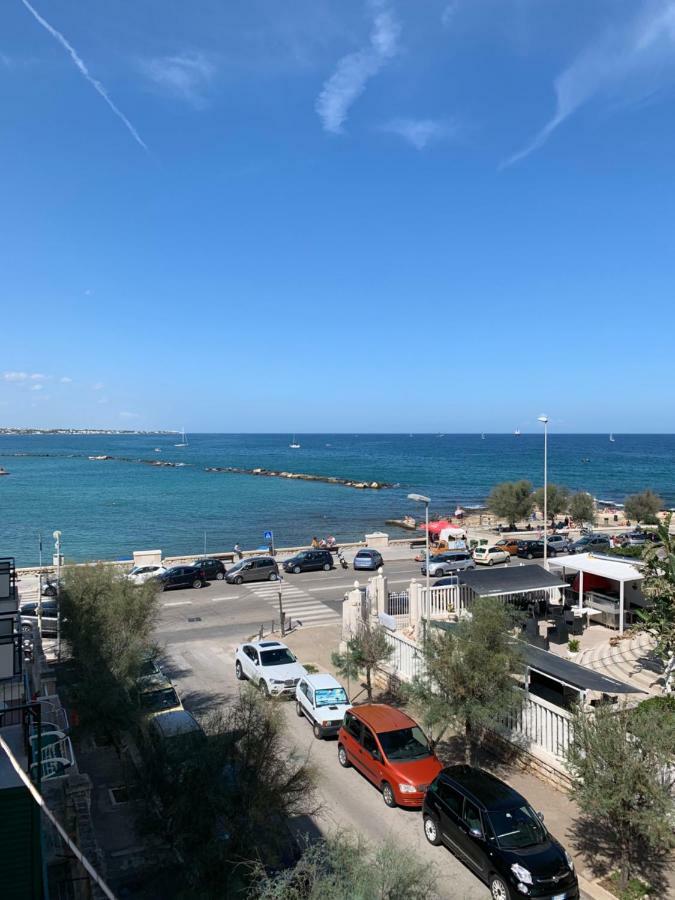 Skandivi Appartement Bari Buitenkant foto