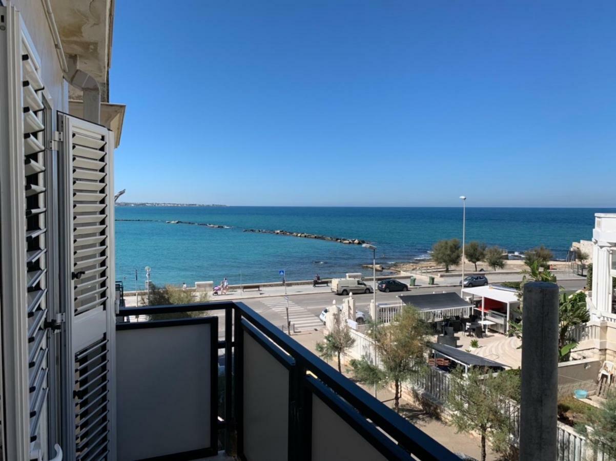 Skandivi Appartement Bari Buitenkant foto